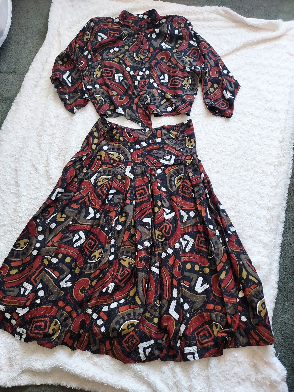 Abstract Artsy Tribal Red & Black Classic 1980's Two-Piece Matching Skirt Set